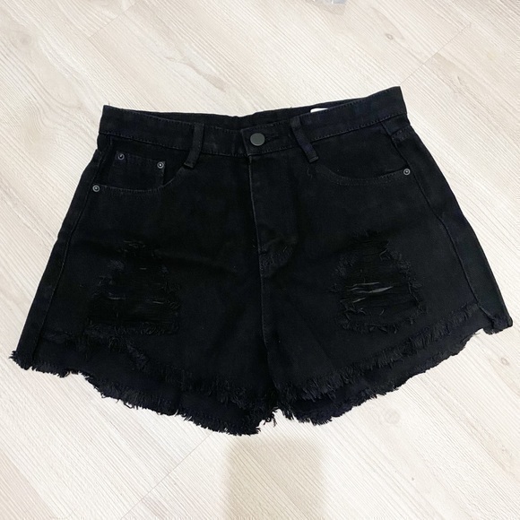 SHEIN Pants - NWT Black distressed high waisted jean shorts